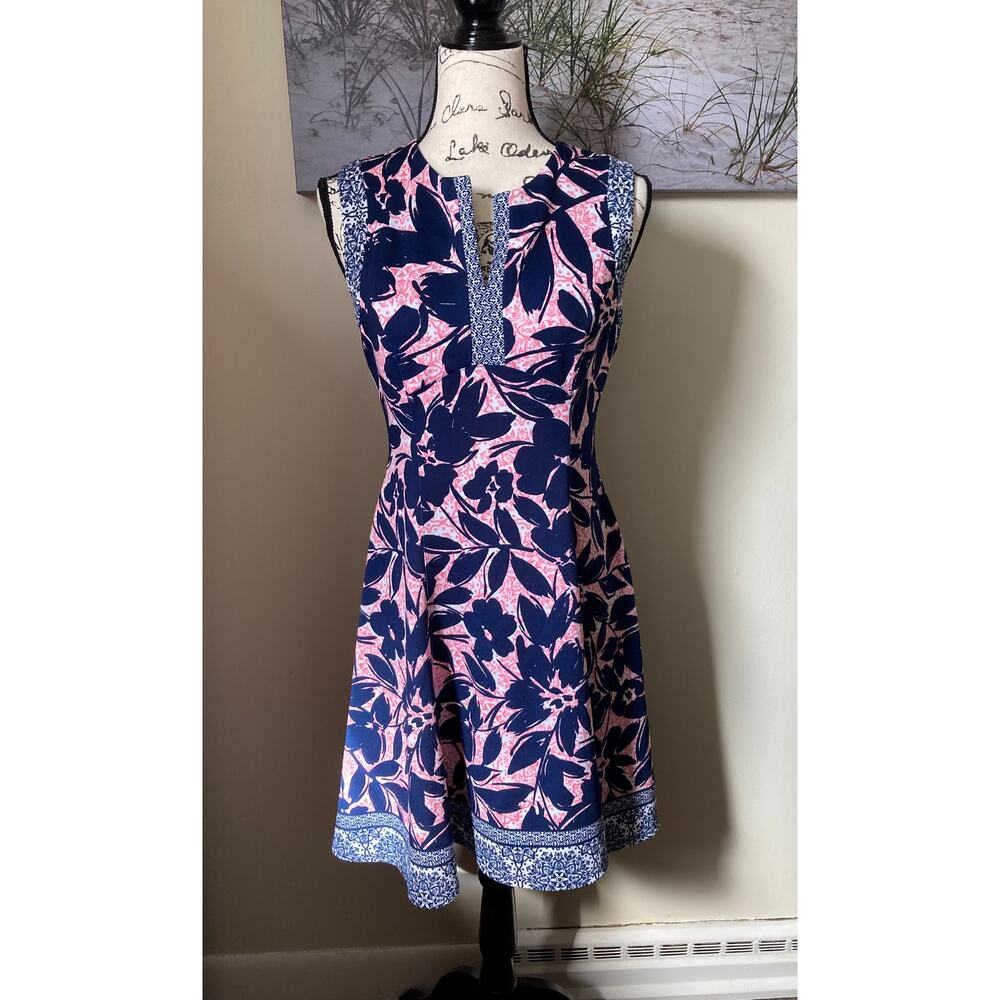 Liz Claiborne women's sleeveless peach & navy floral fit & flare dress, size 8